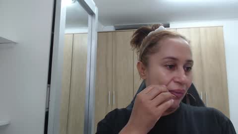 Roxana online show from 01-01-25, 04:50