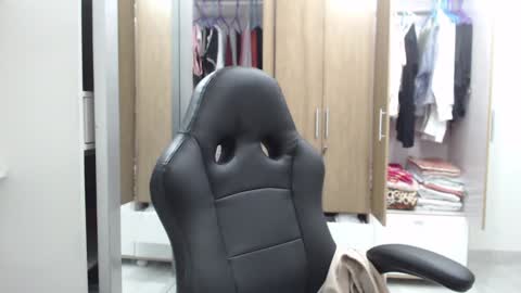 Roxana online show from 01-18-25, 03:42