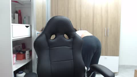 Roxana online show from 02-07-25, 03:23