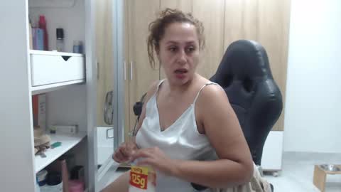 Roxana online show from 03-10-25, 04:38