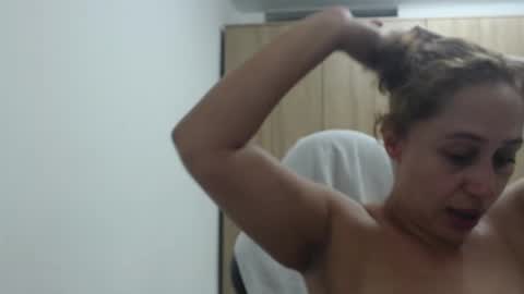 Roxana online show from 09-23-25, 02:25