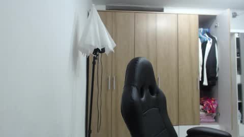 Snapshot of roxanalove7 chatting on 01-08-26, 02:25 Roxana online show from 01-08-26, 02:25