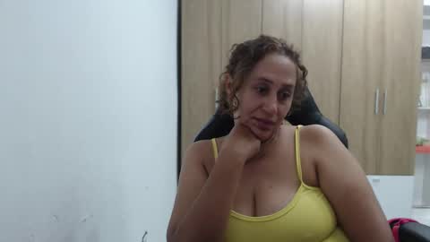 Snapshot of roxanalove7 chatting on 02-16-26, 02:29 Roxana online show from 02-16-26, 02:29