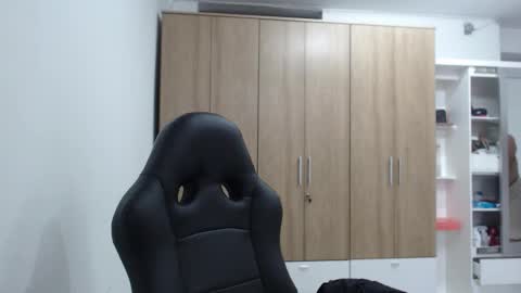 Snapshot of roxanalove7 chatting on 02-22-26, 07:12 Roxana online show from 02-22-26, 07:12