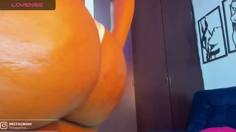 Snapshot of roxanasmiith chatting on 01-27-25, 03:47 Roxxx Thee Stallion online show from 01-27-25, 03:47