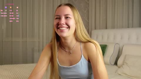 Anna Lokiss online show from 10-22-25, 11:10