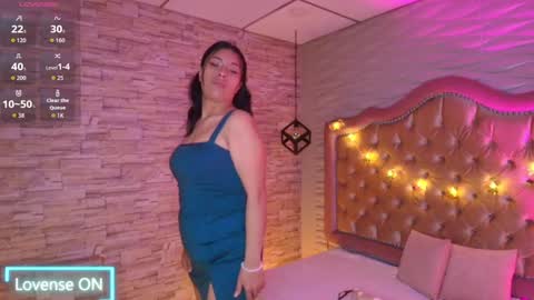 roxanne_han online show from 10-03-25, 11:40