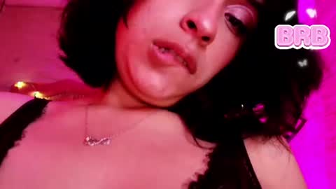 roxanne_han online show from 07-17-26, 12:01