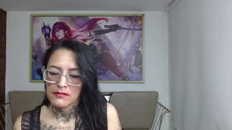 Snapshot of roxanne_vale chatting on 12-01-25, 08:14 Roxanne online show from 12-01-25, 08:14