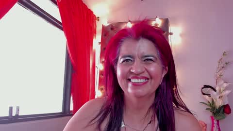 Snapshot of roxettemature chatting on 01-21-25, 05:51 RoxetteMature online show from 01-21-25, 05:51