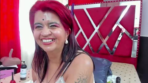 Snapshot of roxettemature chatting on 01-23-25, 05:52 RoxetteMature online show from 01-23-25, 05:52