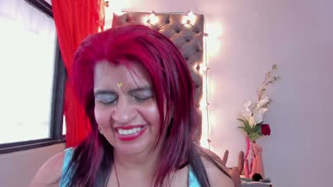Snapshot of roxettemature chatting on 01-25-25, 02:36 RoxetteMature online show from 01-25-25, 02:36