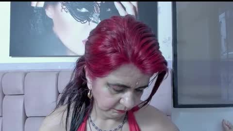 Snapshot of roxettemature chatting on 03-09-25, 11:47 RoxetteMature online show from 03-09-25, 11:47