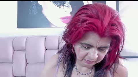 Snapshot of roxettemature chatting on 03-09-25, 06:00 RoxetteMature online show from 03-09-25, 06:00