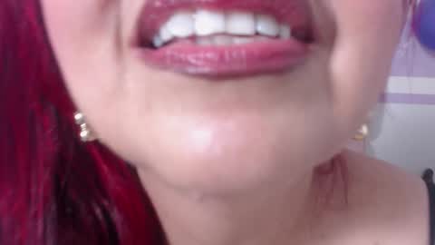 Snapshot of roxettemature chatting on 10-12-25, 12:15 RoxetteMature online show from 10-12-25, 12:15