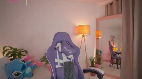  R O X I E  online show from 05-31-26, 01:58