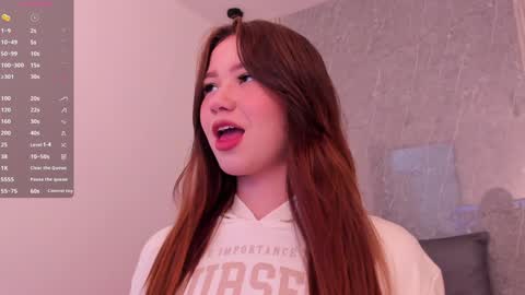 Roxie  online show from 01-26-25, 01:04