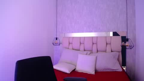 Roxie  online show from 02-24-25, 11:41