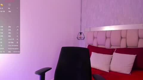 Roxie  online show from 03-04-25, 01:55