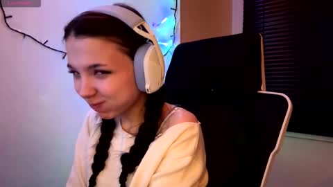 Hana online show from 03-14-26, 04:12