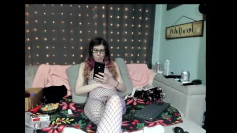 roxihazeleyes online show from 02-01-25, 04:46