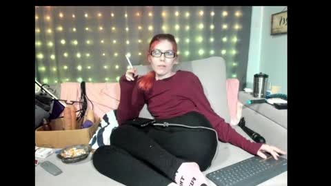 roxihazeleyes online show from 02-25-25, 06:58