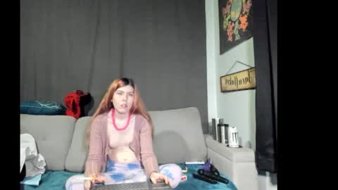 roxihazeleyes online show from 10-17-25, 06:05