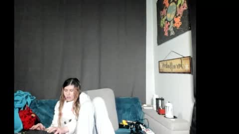 roxihazeleyes online show from 01-12-26, 02:33