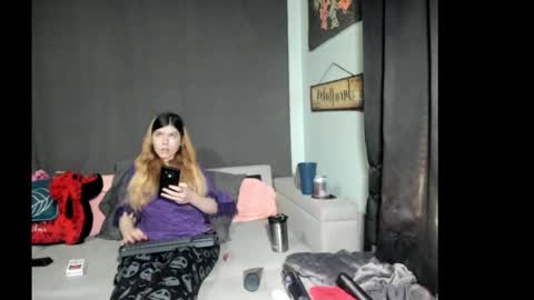 roxihazeleyes online show from 02-08-26, 04:54