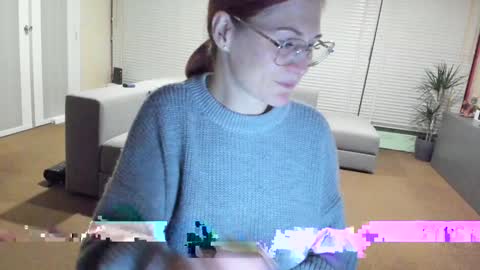 Snapshot of roxxxco chatting on 01-24-25, 03:22 Tatyana online show from 01-24-25, 03:22
