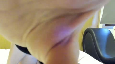 Snapshot of roxxxco chatting on 02-05-25, 07:39 Tatyana online show from 02-05-25, 07:39