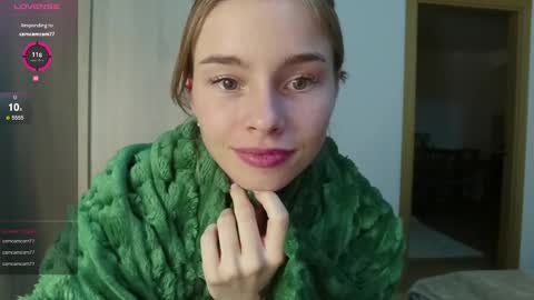 Snapshot of roxxxie_reid chatting on 03-10-25, 08:23 Roxieex ABBY online show from 03-10-25, 08:23