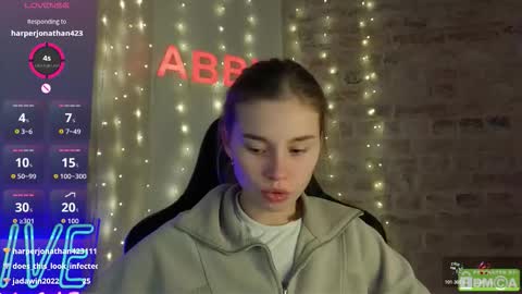 Snapshot of roxxxie_reid chatting on 03-06-26, 09:44 Roxieex ABBY online show from 03-06-26, 09:44