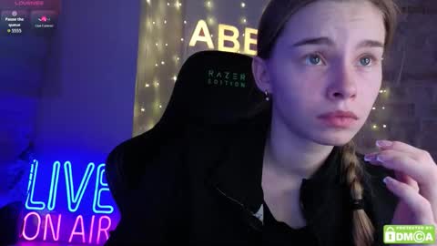 Snapshot of roxxxie_reid chatting on 03-07-26, 09:23 Roxieex ABBY online show from 03-07-26, 09:23