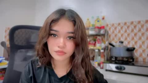 roxxy_blossom online show from 07-01-26, 04:18