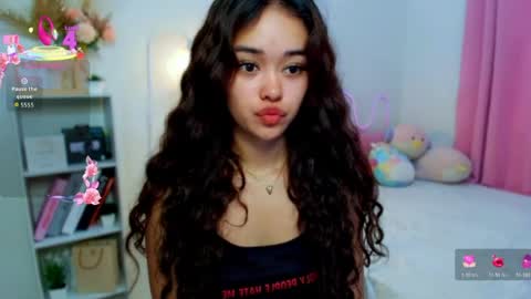 roxxy_blossom online show from 07-28-26, 03:46