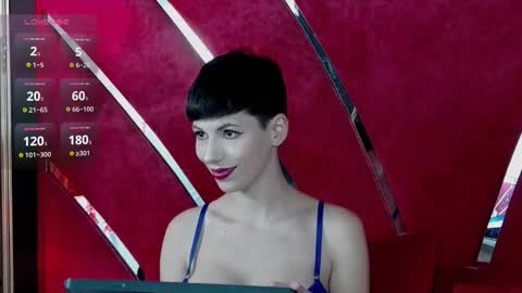 Snapshot of roxxy_rouge chatting on 10-02-25, 04:47 Roxy online show from 10-02-25, 04:47