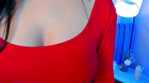Snapshot of roxy_hell chatting on 10-04-25, 12:25 Roxy hell online show from 10-04-25, 12:25