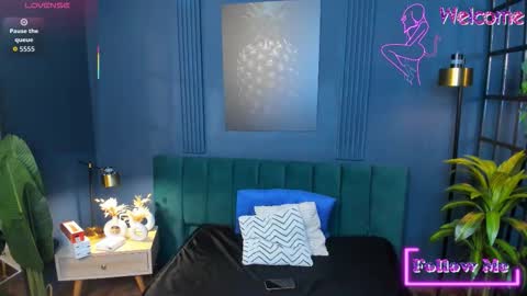 Snapshot of roxy_hell chatting on 02-09-26, 01:04 Roxy hell online show from 02-09-26, 01:04