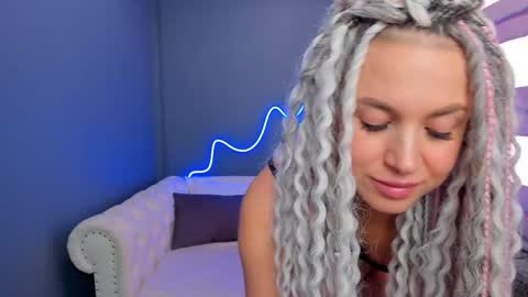 Roxy online show from 01-29-25, 05:09