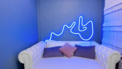 Roxy online show from 02-11-25, 01:20