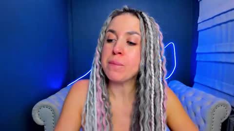 Roxy online show from 01-14-26, 01:55