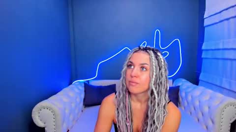 Roxy online show from 02-03-26, 02:21