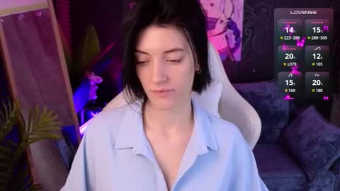 Snapshot of roxy_riot_ chatting on 11-16-25, 01:55 roxy_riot_ online show from 11-16-25, 01:55