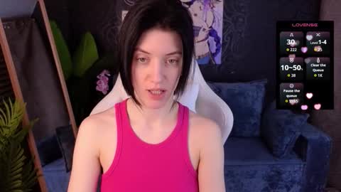 Snapshot of roxy_riot_ chatting on 11-30-25, 01:31 roxy_riot_ online show from 11-30-25, 01:31