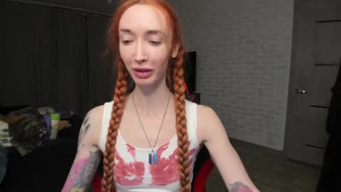 Snapshot of roxy_silver chatting on 12-03-24, 01:08 Roxy online show from 12-03-24, 01:08