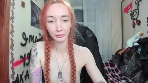 Snapshot of roxy_silver chatting on 12-04-24, 09:46 Roxy online show from 12-04-24, 09:46