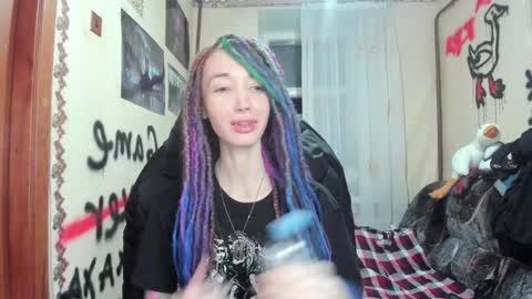 Snapshot of roxy_silver chatting on 12-25-24, 10:05 Roxy online show from 12-25-24, 10:05