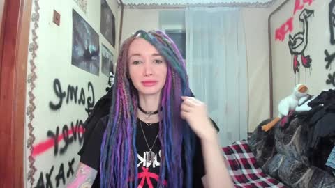 Snapshot of roxy_silver chatting on 01-20-25, 09:43 Roxy online show from 01-20-25, 09:43