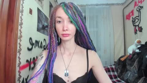 Snapshot of roxy_silver chatting on 01-22-25, 08:49 Roxy online show from 01-22-25, 08:49